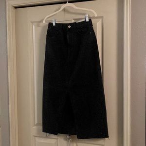 New TopShop Moto Black Jean Skirt w/Front Slit, Size 8!